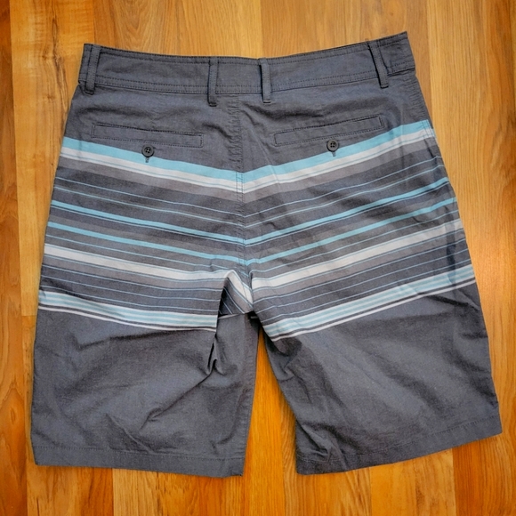 Goodfellow & Co Gray Shorts - Picture 2 of 3
